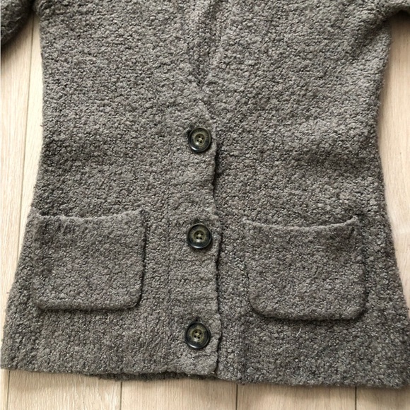 Abercrombie & Fitch Boucle Yarn Pocket Cardigan in Light Brown Size XS - Picture 5 of 13